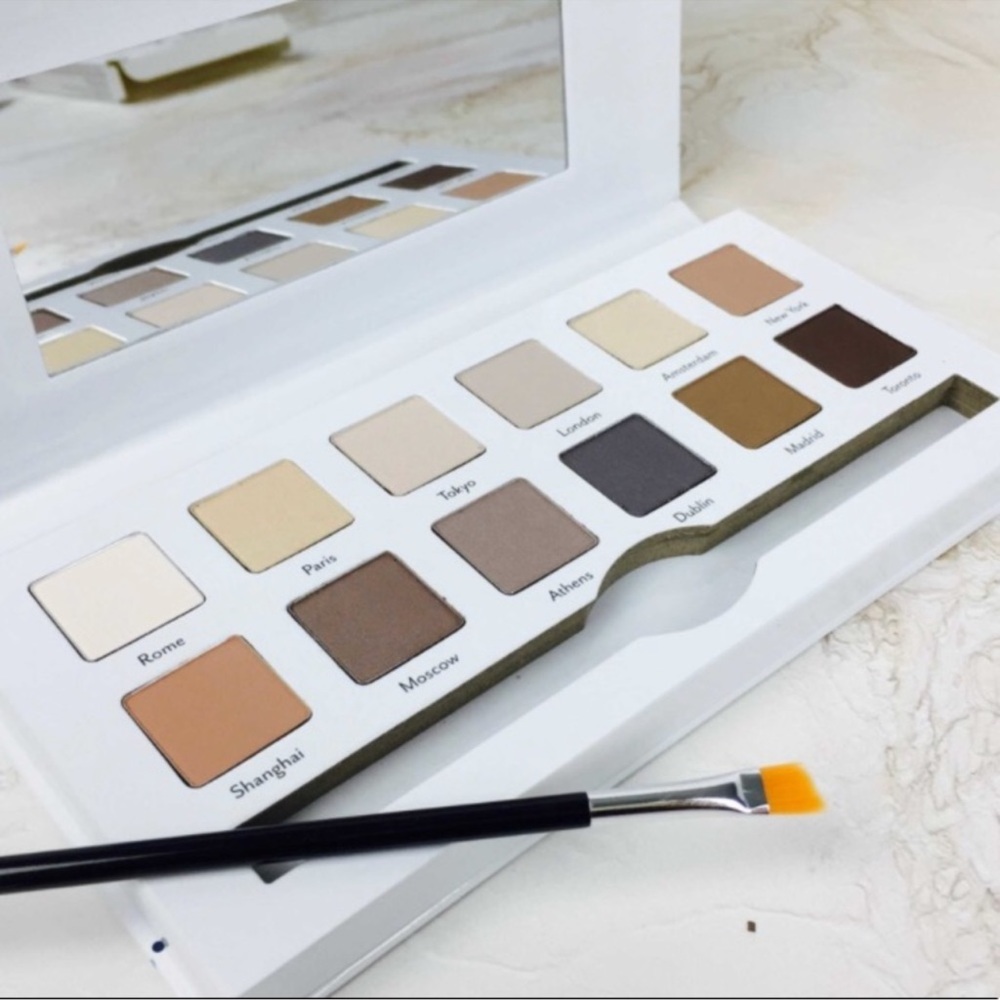 BRAND NEW Cargo Cosmetics Around the World Palette - Picture 4 of 4